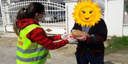 Ergene Belediyesi Scak Yemek Yardmnda Bulunmaya Devam Ediyor