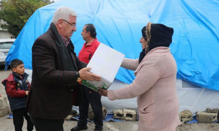 Ergene Belediye Bakan Rasim Yksel Deprem Blgesinde adr Kurdu Erzak Datt