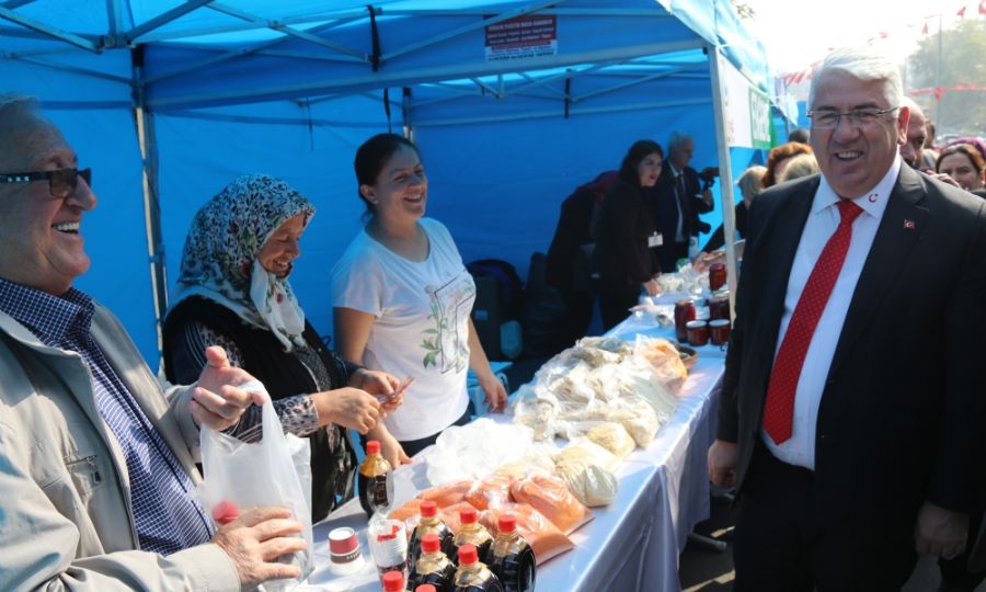 Ergene Belediye Bakan Rasim Yksel Dnya Kadn iftiler enliine Katld