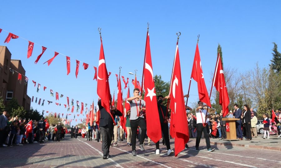 29 Ekim Cumhuriyet Bayram Ergenede Byk Bir Coku inde Kutland