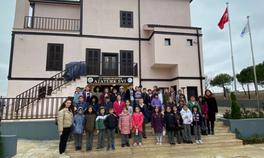 Ergene Belediyesi Atatrk Evine rencilerden ziyaret